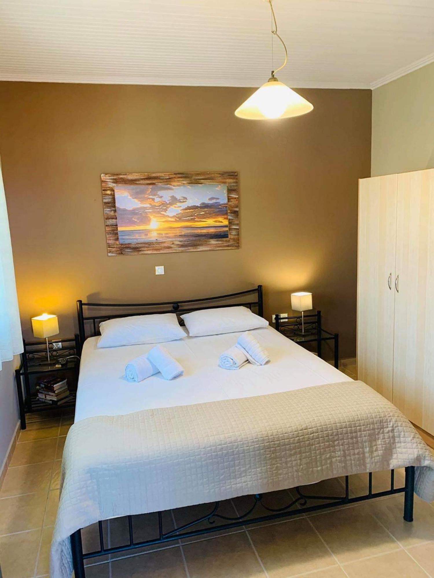 Finikes Apartmán *
